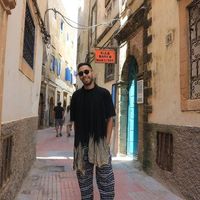 Yacine Oulila的照片