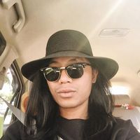 Fotos von Maleakhi da costum