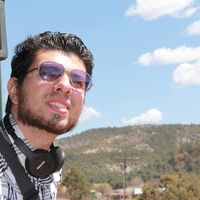 Roberto Salinas的照片