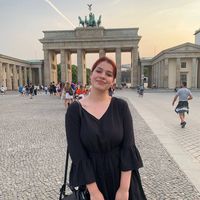 Alina  Zozulia的照片