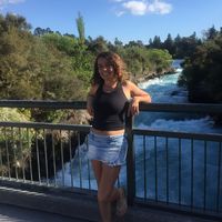 Claudia Castro Alves的照片