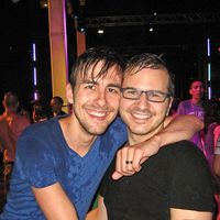 joeyandadamo的照片