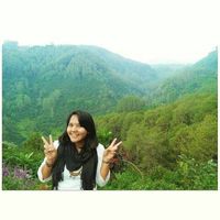 Devi Carlinah Marito's Photo