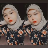 Vivi Baktiani's Photo