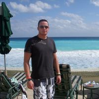 Christopher Holmes的照片