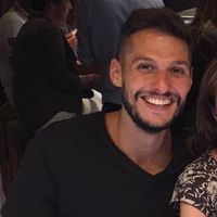 Alejandro Saavedra的照片