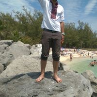 Beka Kavtaradze的照片