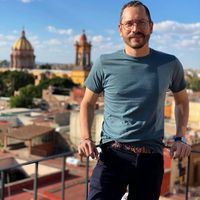 Enrique Sam的照片