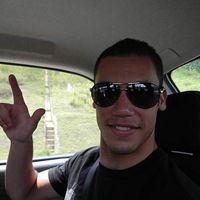 jonathan Jullyan's Photo