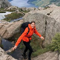 Anne  Schnitker的照片