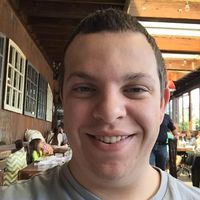 Andre Giron的照片