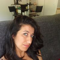 chafia Hadibi's Photo