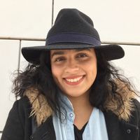 Hannah Valoura的照片