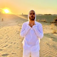 Özgür Bacaksız的照片