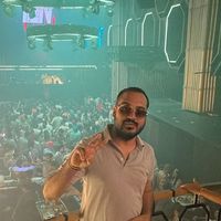 Devesh Chandel的照片