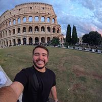 Esteban Olivares's Photo