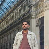 Zeeshan Maqsood的照片