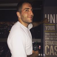 Goksu Akguc的照片