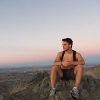 Cole Ballard的照片