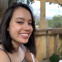 Julia Nguyen的照片