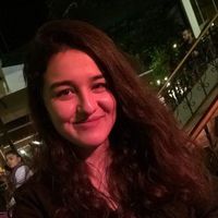 Humeyra Senkulak的照片