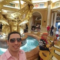 V E. Manuel Toscano's Photo