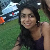 Ariana Mazari的照片