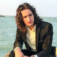 Navid Ariana's Photo