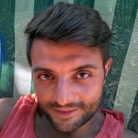 Luca Zuccaro的照片