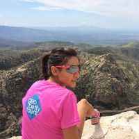 Brissia Montalvo的照片