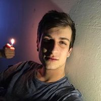 Adam Hamrus的照片