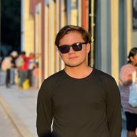 Jesús Saavedra的照片