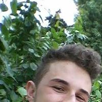 christos quin的照片