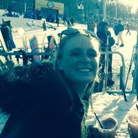 Anika Mewes的照片