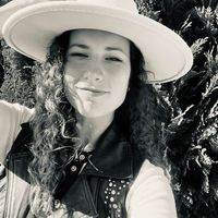 Ailin Simone的照片