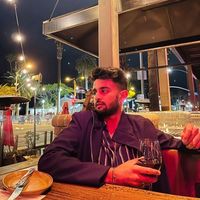 Vivan Bhalla的照片