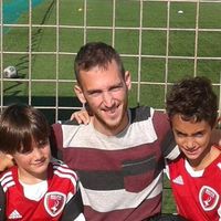 Henri Cauchi的照片