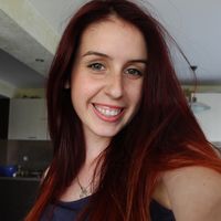 Christina Nikolova的照片