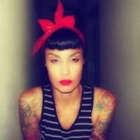 Andrea Ferreira's Photo