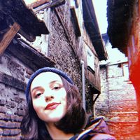 Beste Yıldırım's Photo