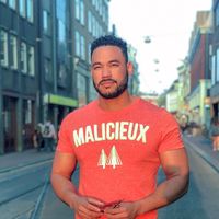 Фотографии пользователя Derick Martina