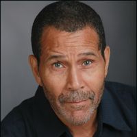 LOYE HAWKINS的照片