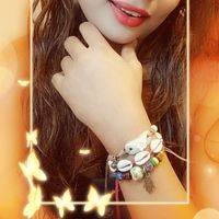 Firdous Sayyedzadi的照片