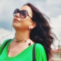 Emine Deniz的照片