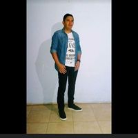 Ari Cordoba的照片