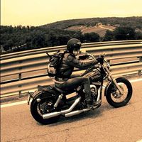 Dennis Benavides的照片