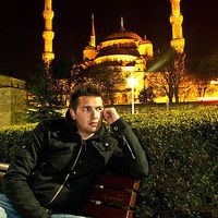 Christopher  Tsouroutis的照片