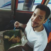 Nuri Saribas的照片