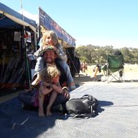 Stephen Benbow的照片