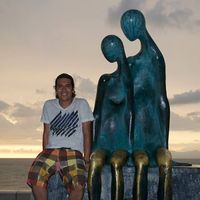 Luis Bolanos的照片